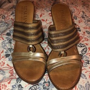 Italian Shoemakers women’s size 9 Worn once.